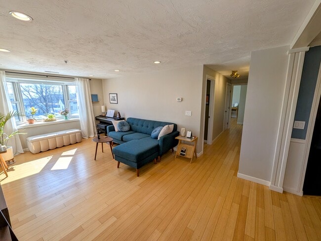 Foto del edificio - 55 Howland St