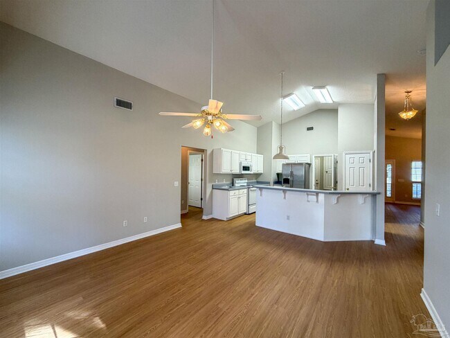 Building Photo - 7903 Cayenne Way