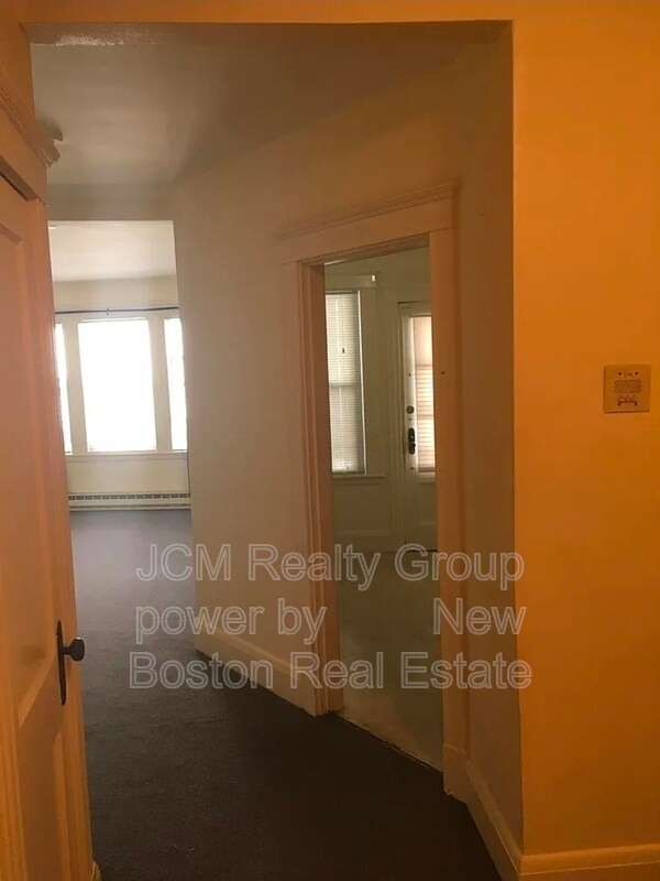 Photo - 203 Lewis St Apartment