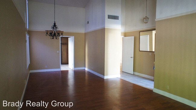 Building Photo - 4 br, 2 bath House - 6629 GUNDERSON BLVD