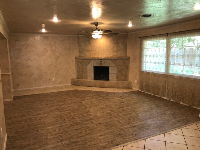 Foto del edificio - 3415 60th St