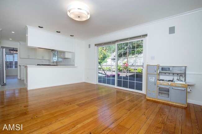 Building Photo - 4 br, 3 bath House - 263 Knight Drive