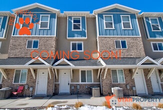 Building Photo - 8172 Broken Spoke Ln