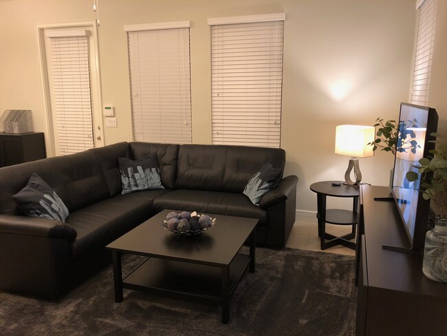 Shared Living Room - 8641 Via Tavoleria Way