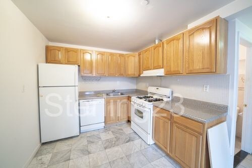 Building Photo - 22-43-43 28th St