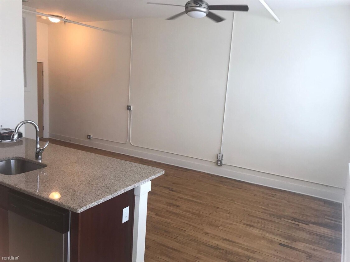 Foto principal - 1 br, 1 bath Condo - 613 N Lombardy St 207
