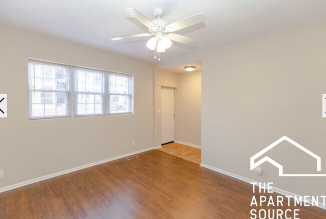 Building Photo - 2445 N Clybourn Ave