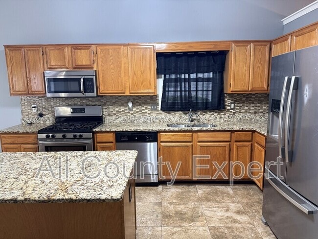 Building Photo - 915 Prestonwood Dr