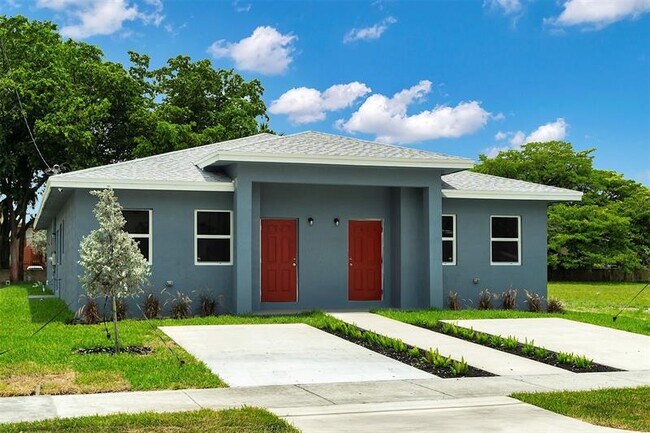 Foto del edificio - 2451 NW 21st St
