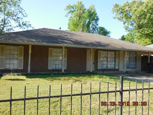 6924 E Monarch Ave House For Rent In Baton Rouge La Apartments Houses Louisiana Baton Rouge 6924 E Monarch Ave Primary Photo