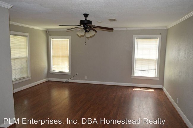 Building Photo - 2 br, 1 bath House - 2555 W Lucas
