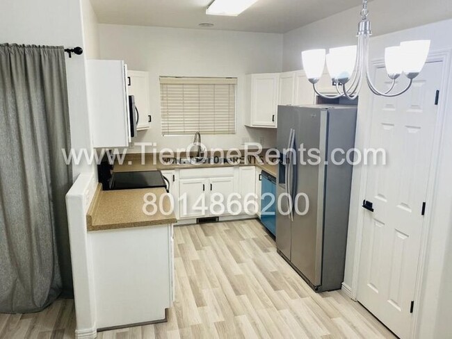 Building Photo - This property offers a NO DEPOSIT option a...
