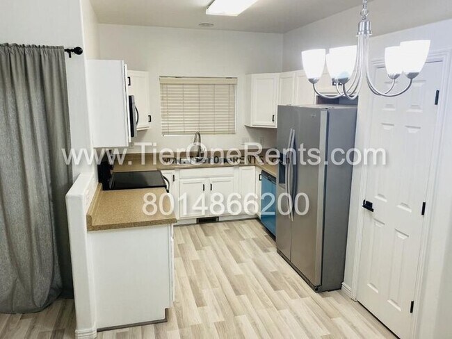 Foto del edificio - This property offers a NO DEPOSIT option a...