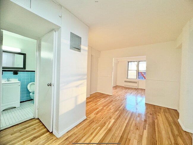 Foto del edificio - 4135 50th St