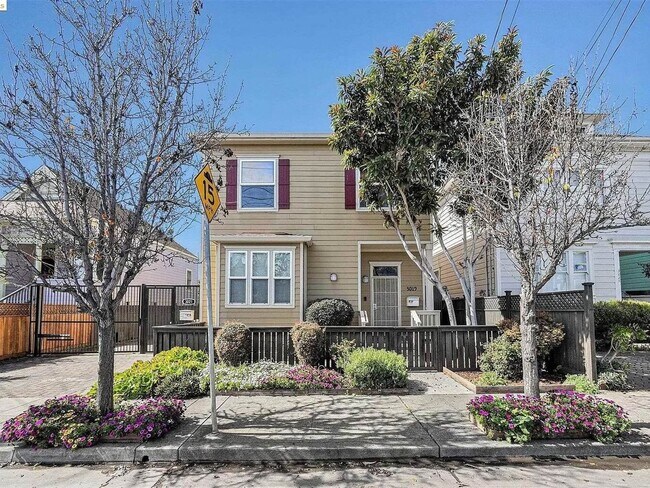 Building Photo - 3 Bedroom UNFURNISHED House in Oakland