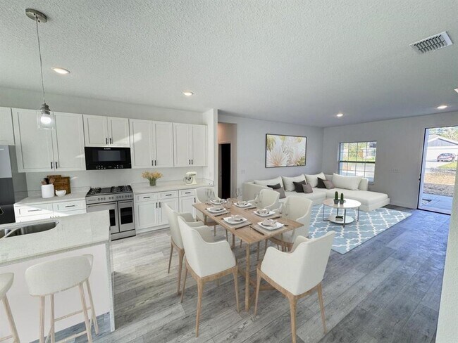Foto del edificio - 2415 SW 147 Place Rd