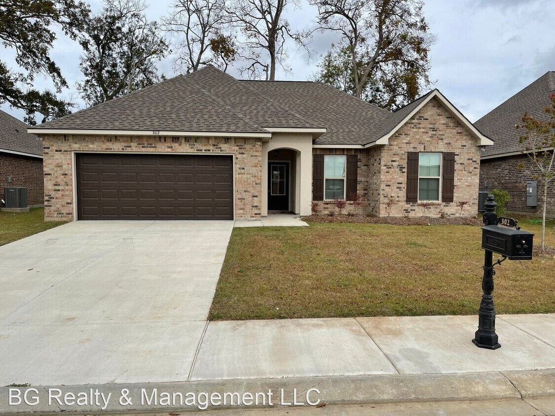4 br, 2 bath House 302 Wyatt Lane House Rental in Broussard, LA