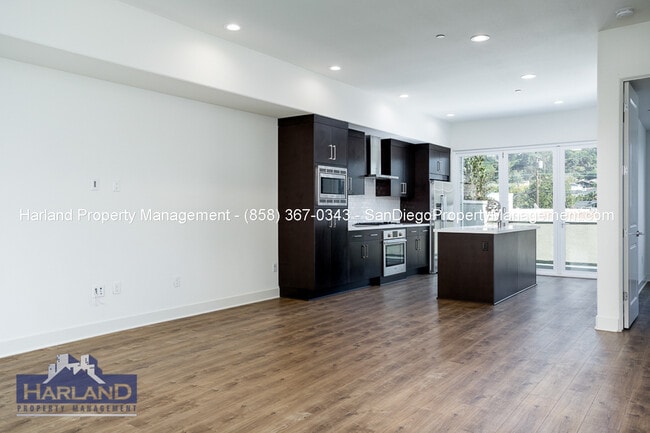 Building Photo - 5702 La Jolla Blvd