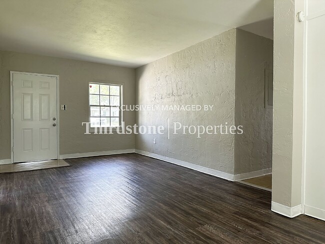 Foto del edificio - 5314 Baycrest Rd, Jacksonville, FL 32205