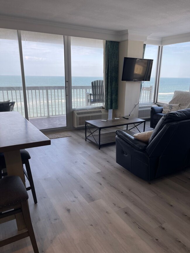 Building Photo - Oceanfront Corner View Condo - BEST VIEW &...