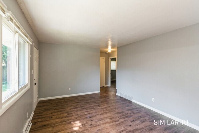 Foto del edificio - 3422 SW 8th St