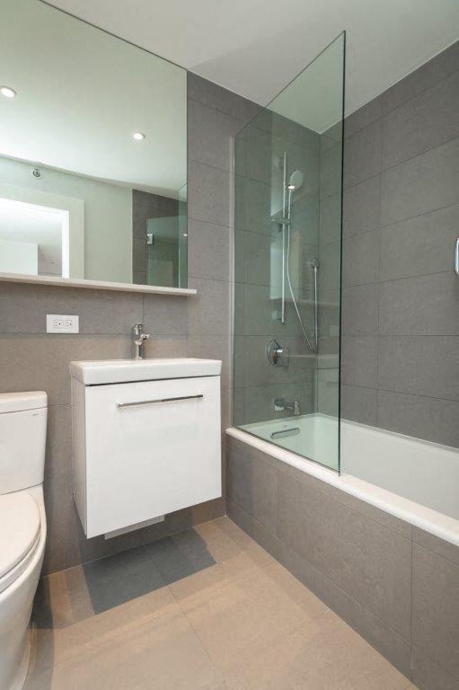 Interior Photo - 1410 Columbia