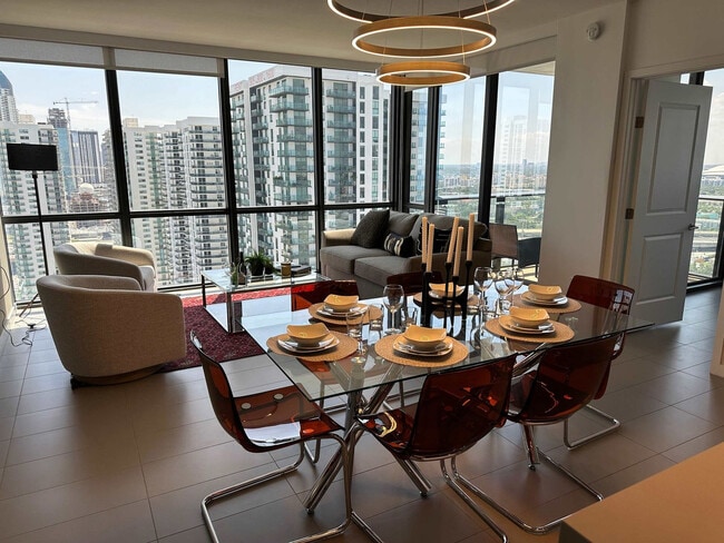 Building Photo - 1600 NE 1st Ave