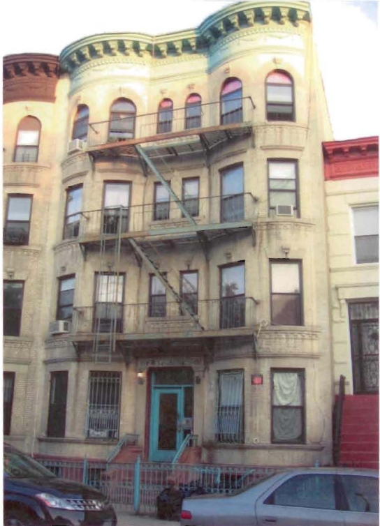 Primary Photo - 468 Bainbridge St