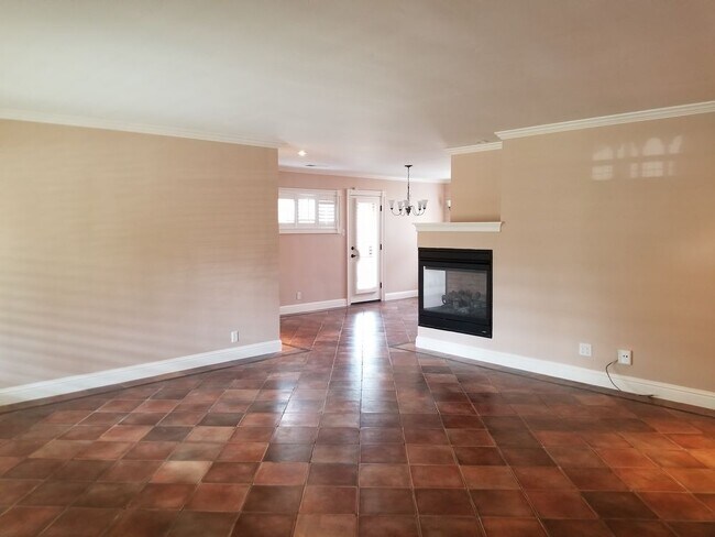 Building Photo - Charming 3 bedroom home in Montgomery Village