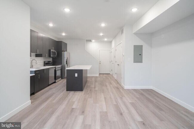 Foto del edificio - 2226 N Franklin St