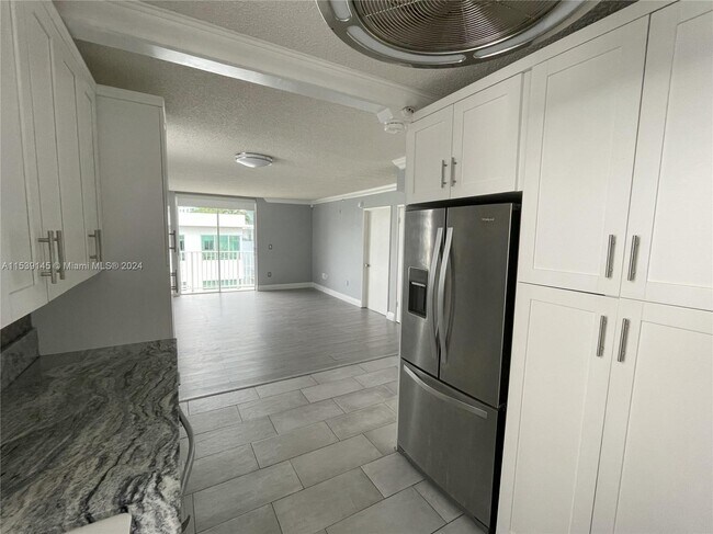Foto del edificio - 126 SW 17th Rd