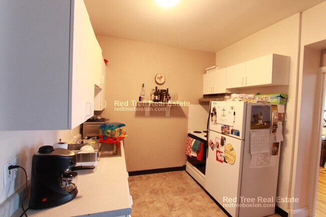 Building Photo - 199 Winthrop Rd