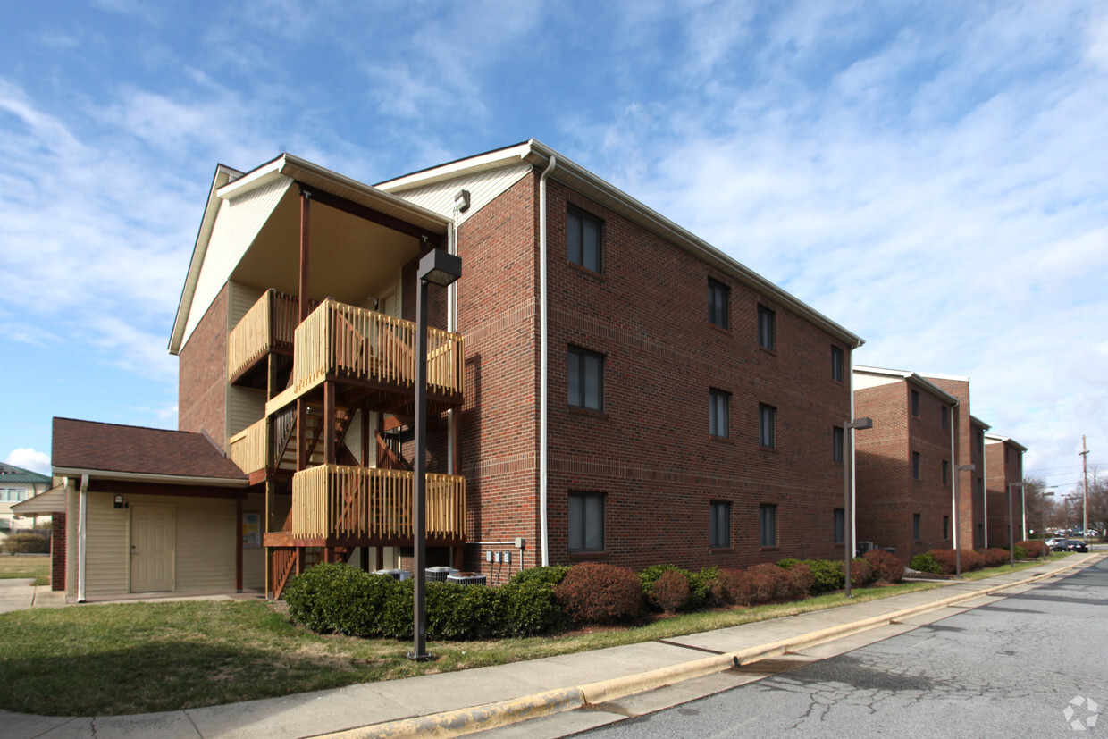 Primary Photo - Aggie Terrace