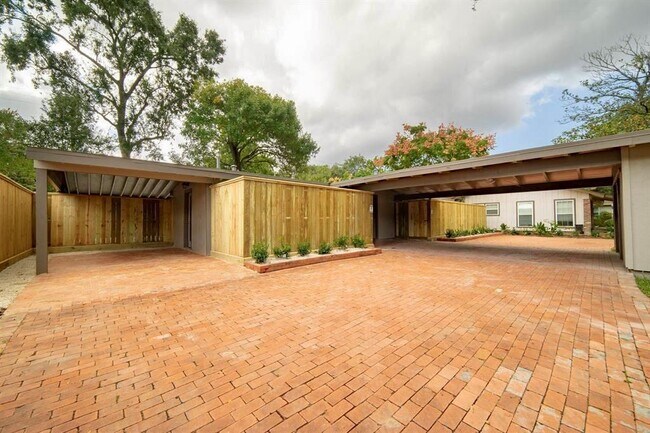 Foto del edificio - 5011 Beechnut St