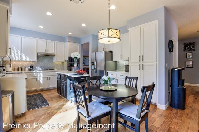 Foto del edificio - 4 br, 3 bath House - 3209 CORNICHE LN