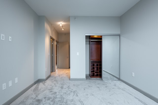 Foto del edificio - 233 E 13th St