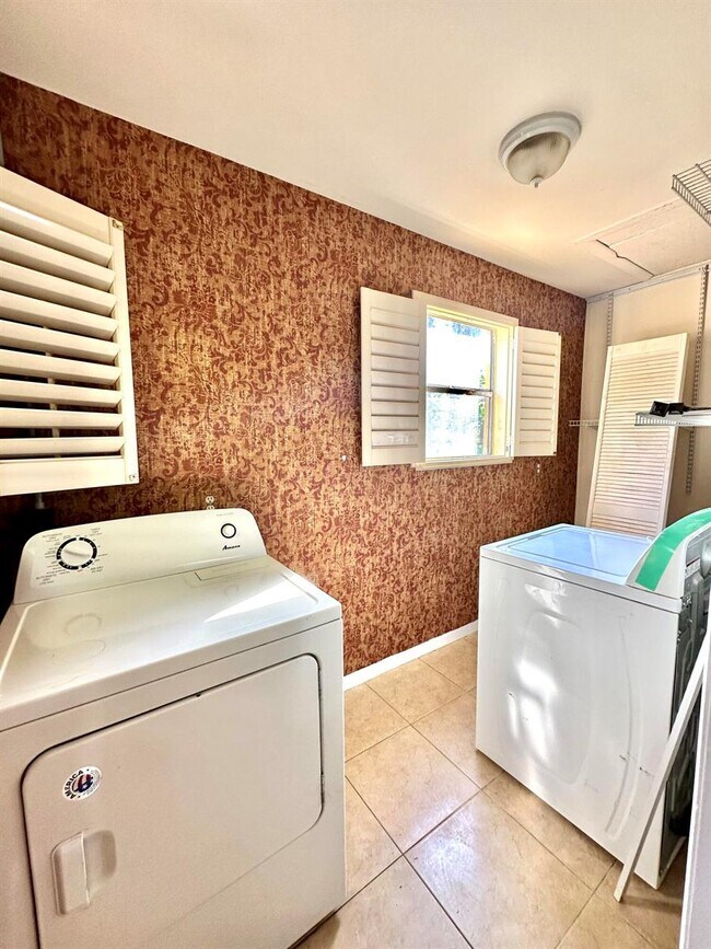 Foto del edificio - 531 27th St