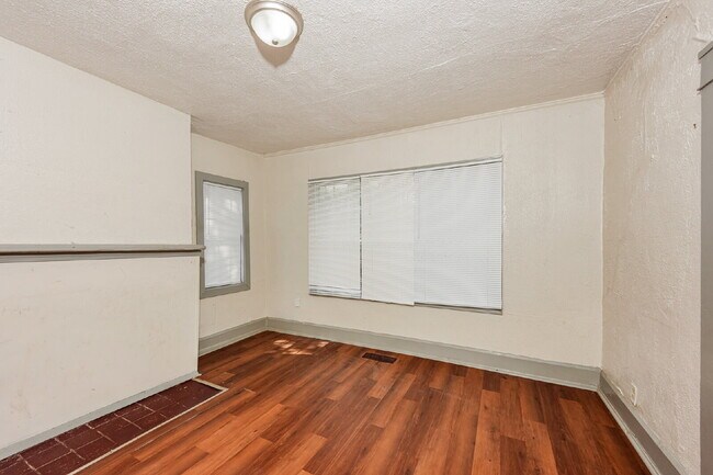 Foto del edificio - 8036 4th Ave N