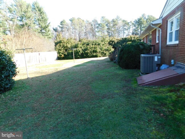 Building Photo - 10519 VA-206