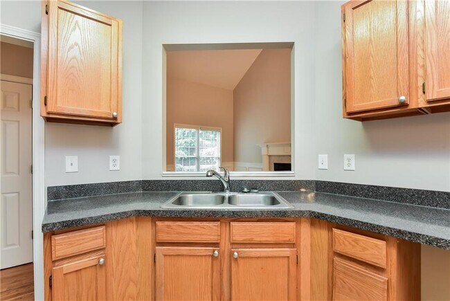 Building Photo - 4318 Welbron Dr