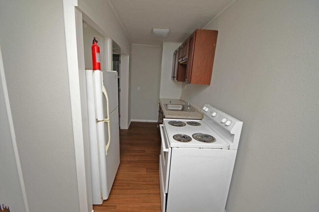 Building Photo - 910 N Washington St