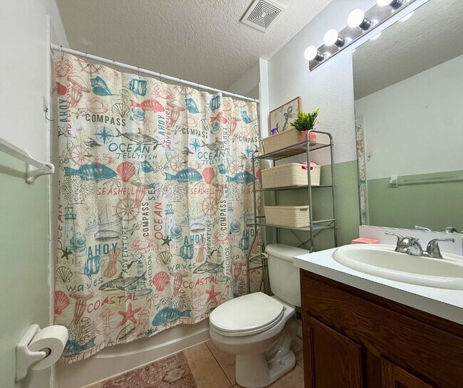 Foto del edificio - 12831 Kings Lake Dr