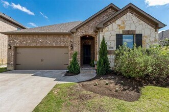 Building Photo - 4129 Angelina Dr