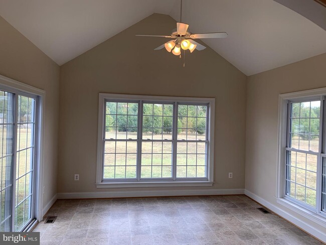 Building Photo - 11203 Katerina Dr S