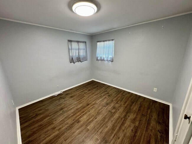 Foto del edificio - 323 Washington Ave