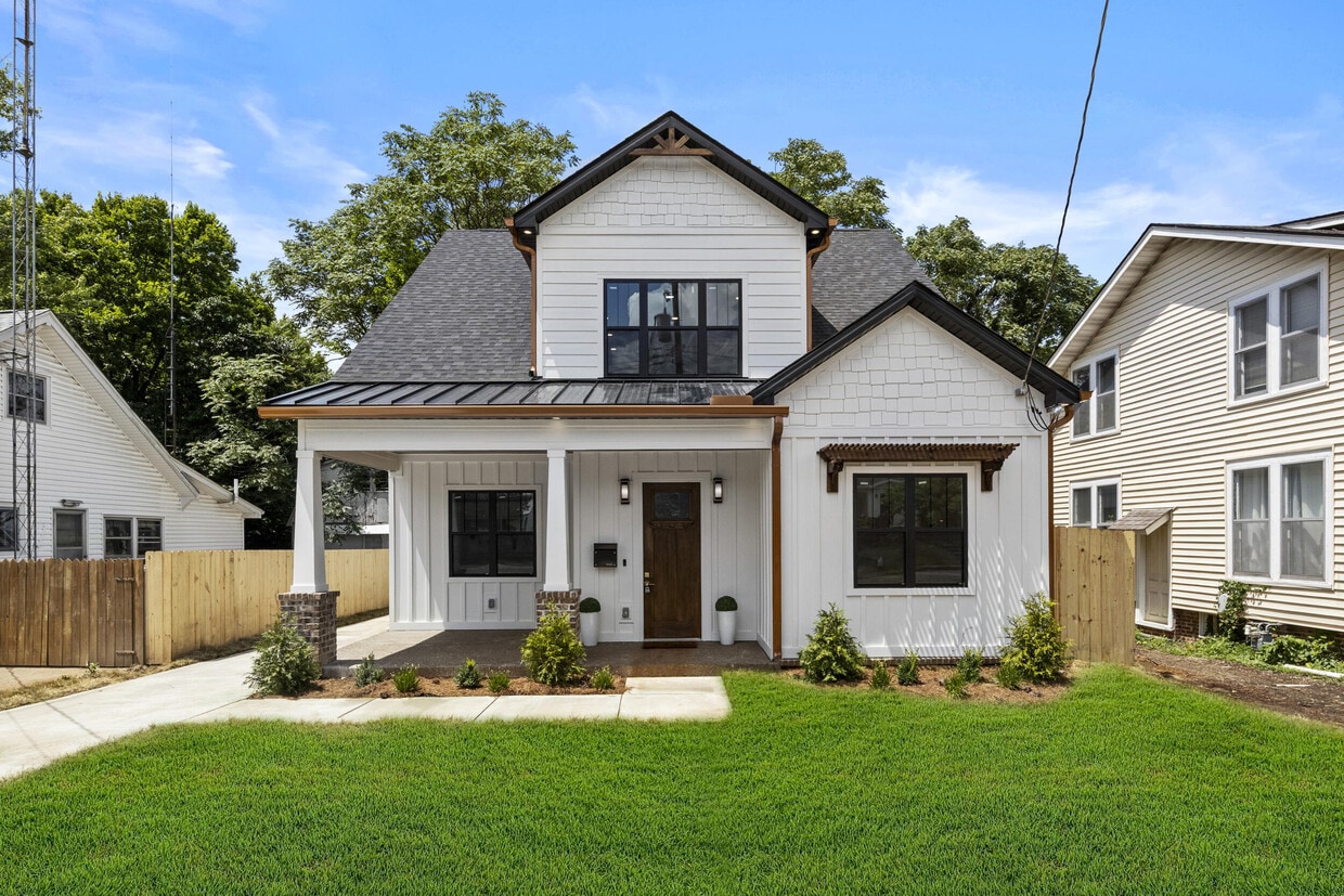 Foto principal - 245 Sherman Ave