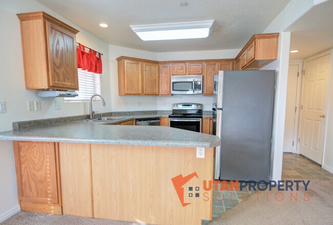 Foto del edificio - 2101 N Aurora Way