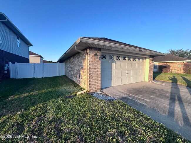 Foto del edificio - 7565 Westland Oaks Dr