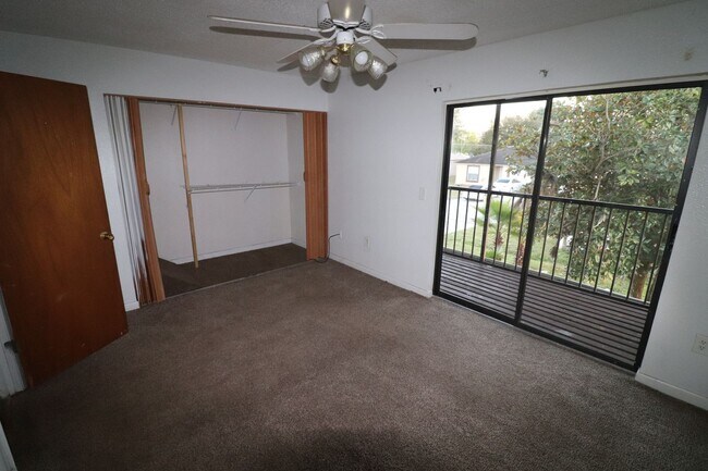 Foto del edificio - 727 Lucaya Dr