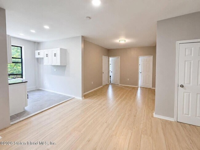 Foto del edificio - 2477 Nostrand Ave